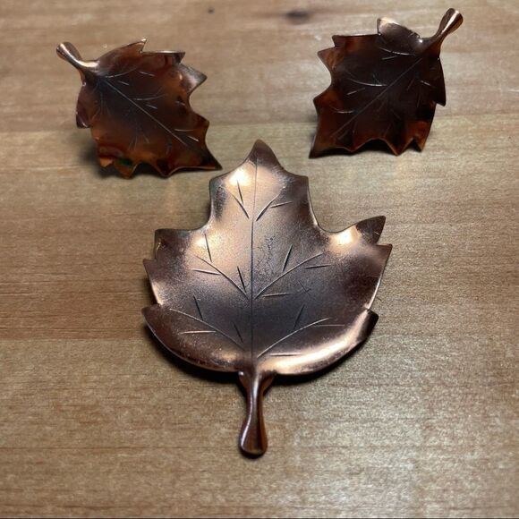 Stuart Nye Large Copper Maple Leaf Pin and clip earrings True Vintage - Picture 7 of 9